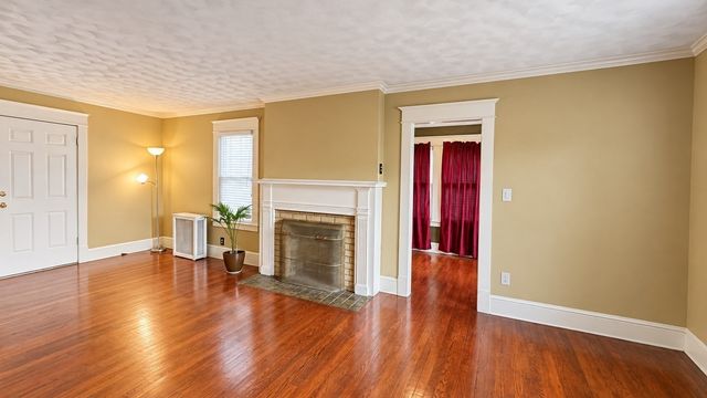 25 Wexford St., Springfield, MA 01118