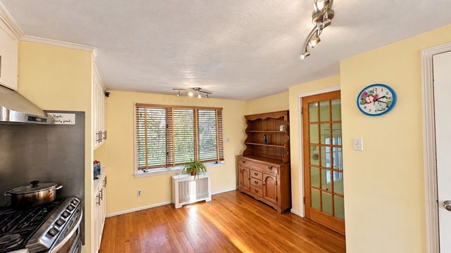 25 Wexford St., Springfield, MA 01118