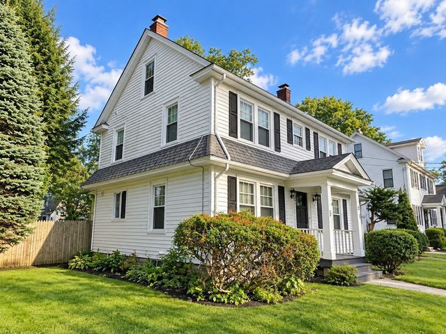 25 Wexford St., Springfield, MA 01118