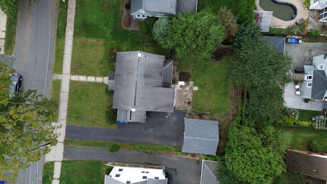 25 Wexford St., Springfield, MA 01118