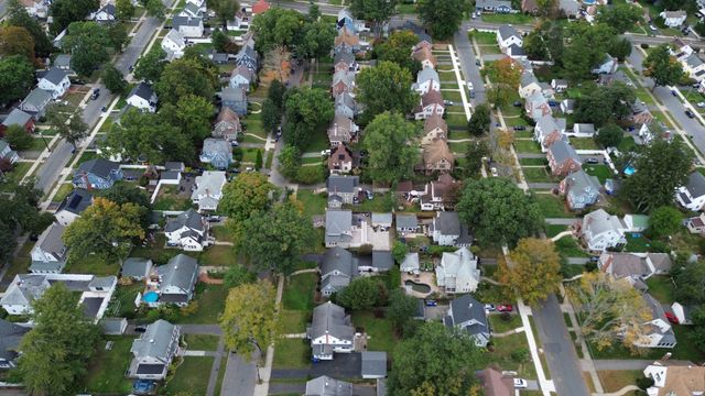 25 Wexford St., Springfield, MA 01118