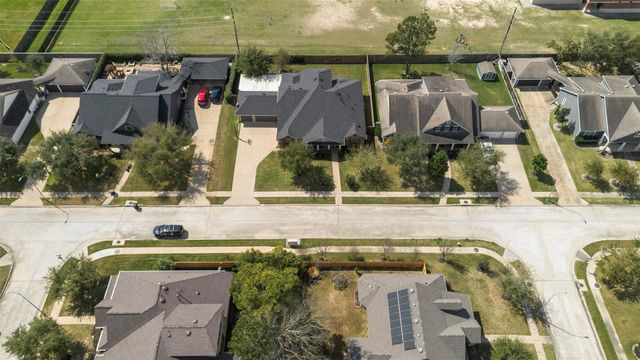 31025 Sunfall Trail Lane, Spring, TX 77386