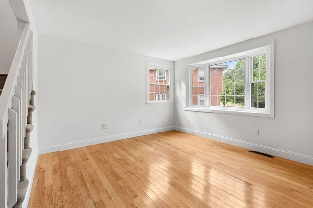 9 Franzone Dr 9, Haverhill, MA 01835