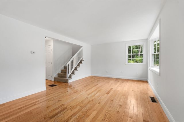 9 Franzone Dr 9, Haverhill, MA 01835