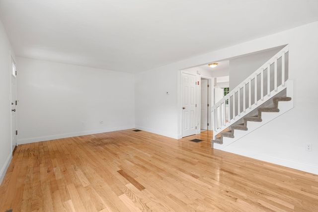 9 Franzone Dr 9, Haverhill, MA 01835