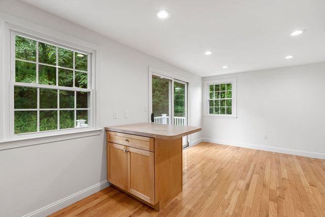 9 Franzone Dr 9, Haverhill, MA 01835