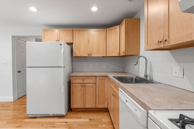 9 Franzone Dr 9, Haverhill, MA 01835