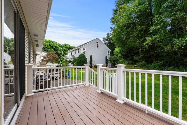 9 Franzone Dr 9, Haverhill, MA 01835