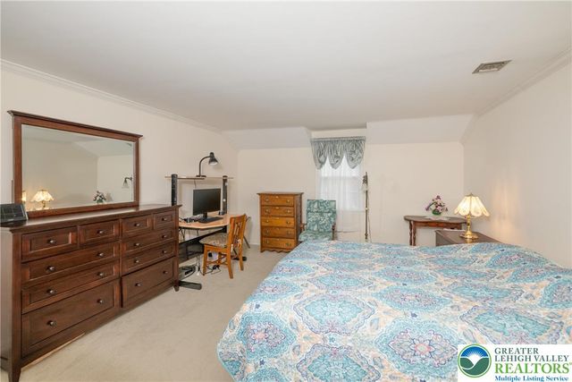 2570 Millbrook Drive, Lower Macungie Twp, PA 18049