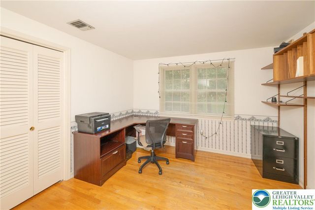 2570 Millbrook Drive, Lower Macungie Twp, PA 18049