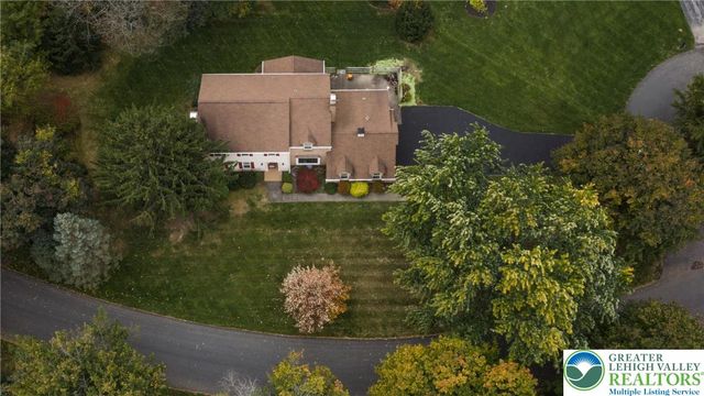 2570 Millbrook Drive, Lower Macungie Twp, PA 18049