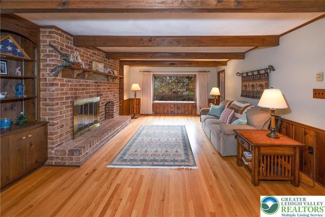 2570 Millbrook Drive, Lower Macungie Twp, PA 18049