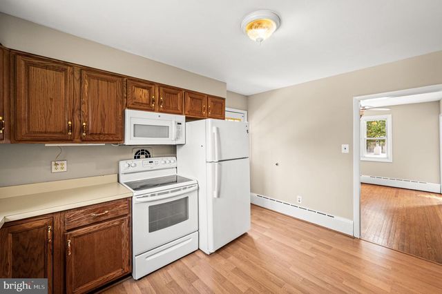 640 S EAGLE RD, Havertown, PA 19083