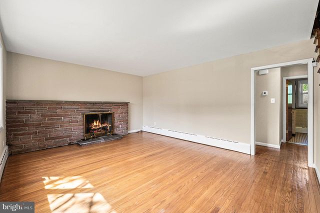 640 S EAGLE RD, Havertown, PA 19083