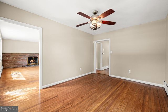 640 S EAGLE RD, Havertown, PA 19083