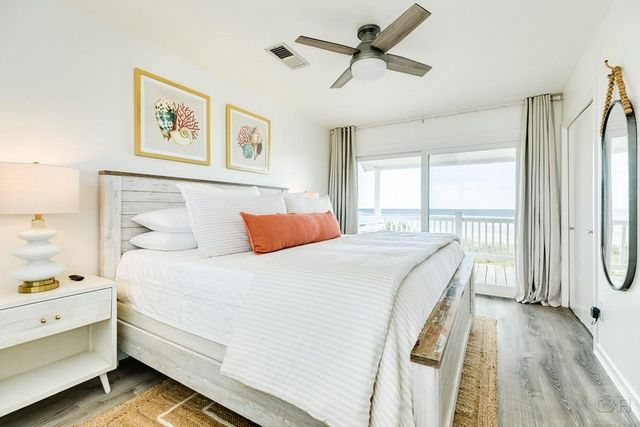 4230 Pirates Drive, Galveston, TX 77554