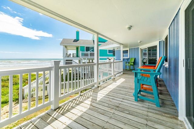 4230 Pirates Drive, Galveston, TX 77554