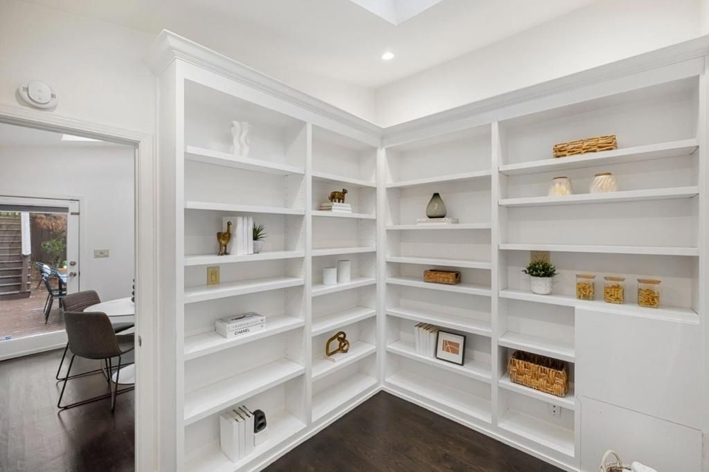 Image 26 of property listing at 2937 San Juan Boulevard, Belmont, CA 94002