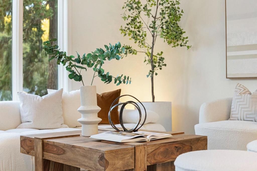 Image 3 of property listing at 2937 San Juan Boulevard, Belmont, CA 94002