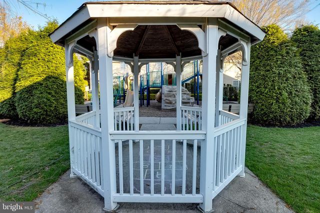 1625 NATHAN DR, Cinnaminson, NJ 08077