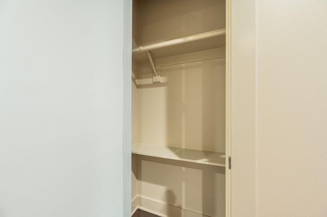 2829 Timmons Lane 201, Houston, TX 77027