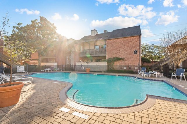 2829 Timmons Lane 201, Houston, TX 77027