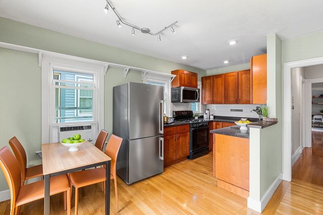 17 Spalding St 3, Boston, MA 02130