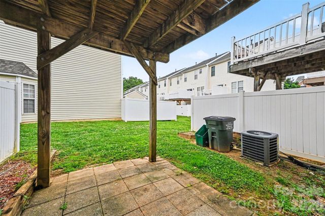 10946 Garden Oaks Lane, Charlotte, NC 28273