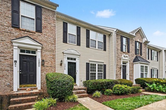 10946 Garden Oaks Lane, Charlotte, NC 28273