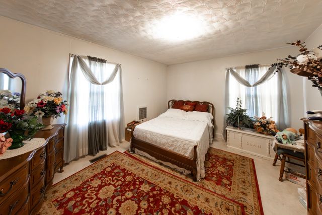 130 Elm Ln, Linden, TN 37096
