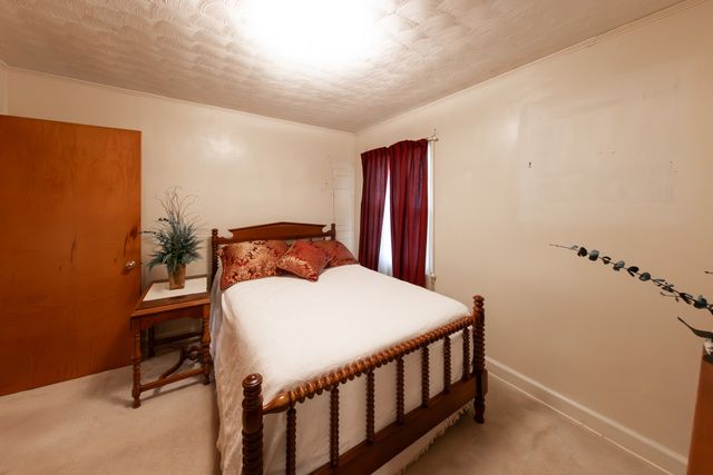 130 Elm Ln, Linden, TN 37096