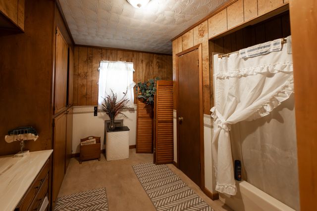 130 Elm Ln, Linden, TN 37096