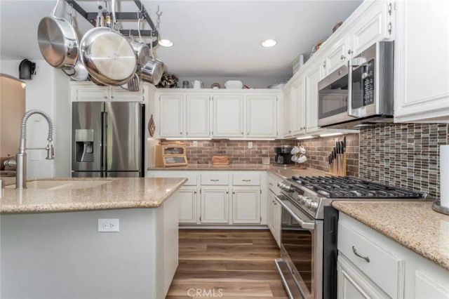 26548 Cardinal, Canyon Country, CA 91387