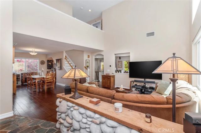 26548 Cardinal, Canyon Country, CA 91387