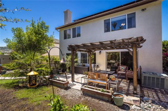 26548 Cardinal, Canyon Country, CA 91387