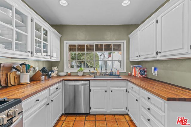 11623 Otsego Street, North Hollywood, CA 91601