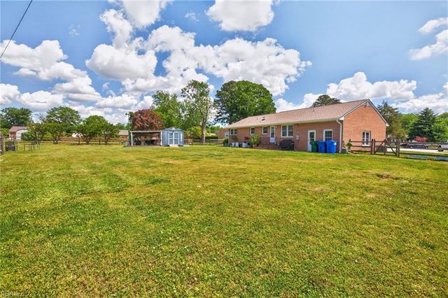 7 Vera CIR, Newport News, VA 23601