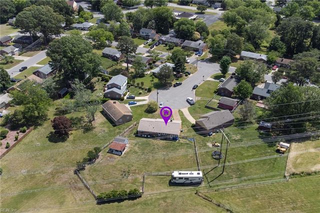 7 Vera CIR, Newport News, VA 23601