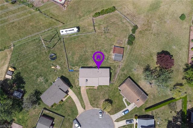 7 Vera CIR, Newport News, VA 23601