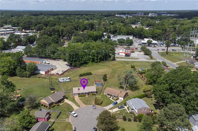 7 Vera CIR, Newport News, VA 23601