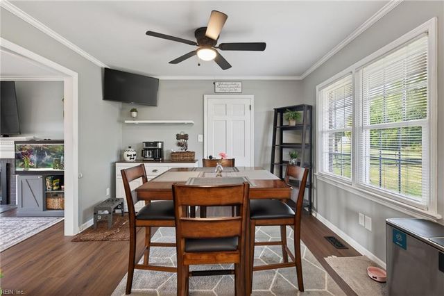 7 Vera CIR, Newport News, VA 23601