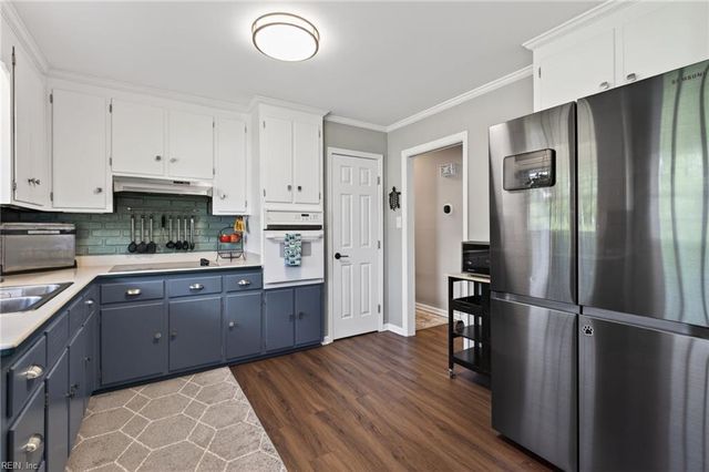7 Vera CIR, Newport News, VA 23601