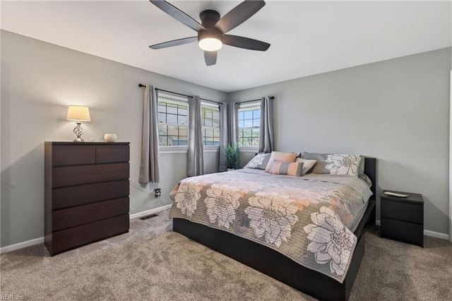 7 Vera CIR, Newport News, VA 23601