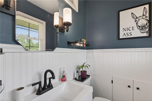 7 Vera CIR, Newport News, VA 23601