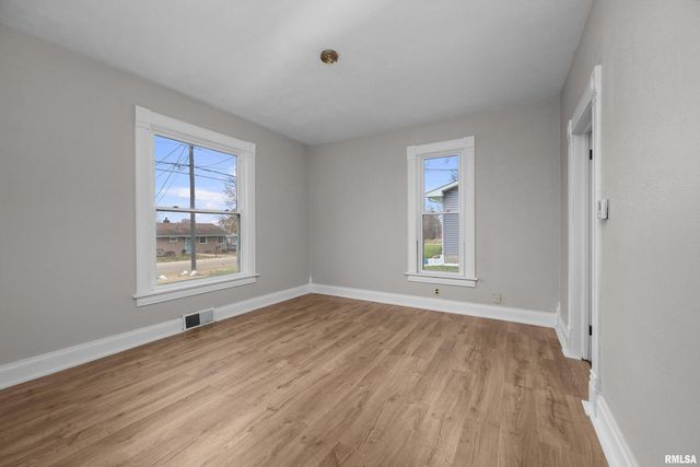 405 BLUFF Street, Albany, IL 61230