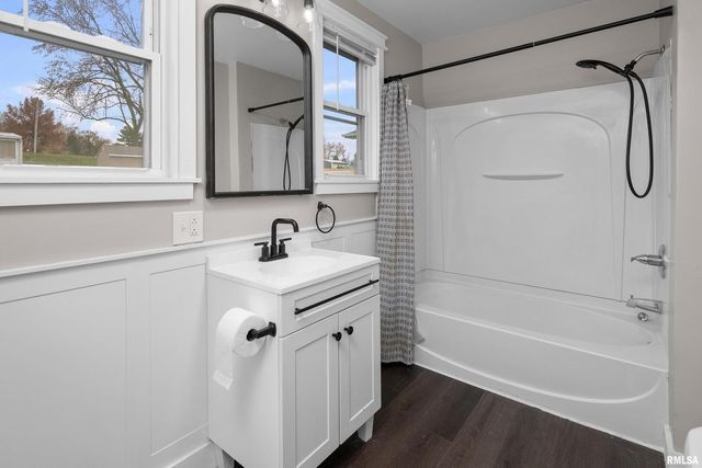 405 BLUFF Street, Albany, IL 61230