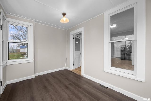 405 BLUFF Street, Albany, IL 61230