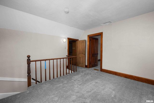 405 BLUFF Street, Albany, IL 61230