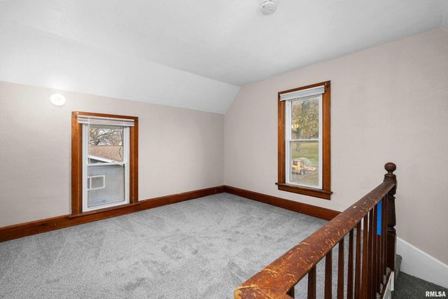 405 BLUFF Street, Albany, IL 61230