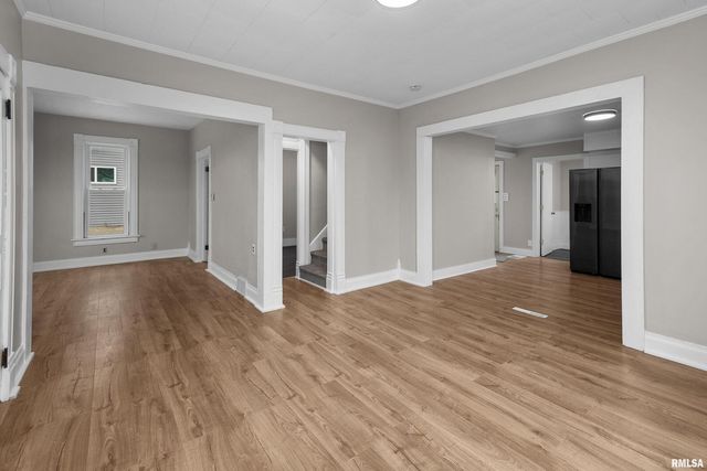 405 BLUFF Street, Albany, IL 61230